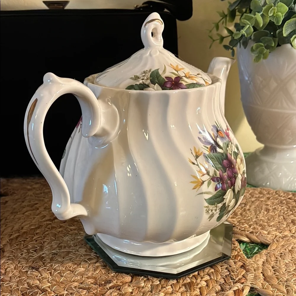 White and Purple floral Ceramic Tea pot